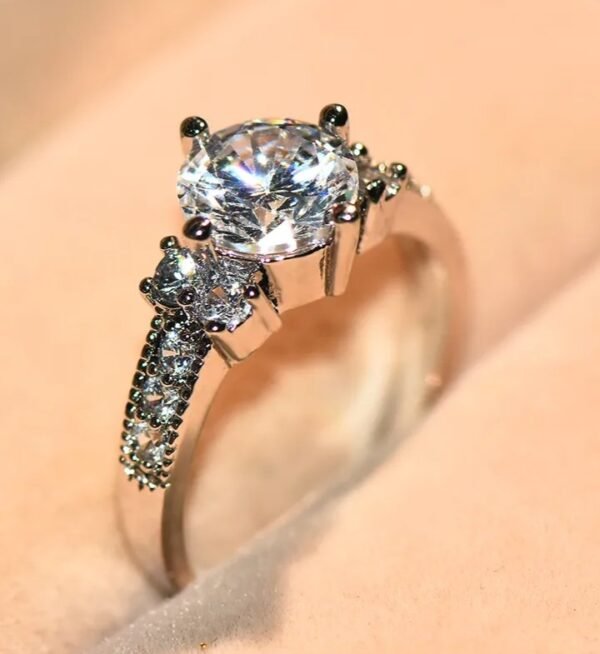 Bague plaqué or blanc 18k