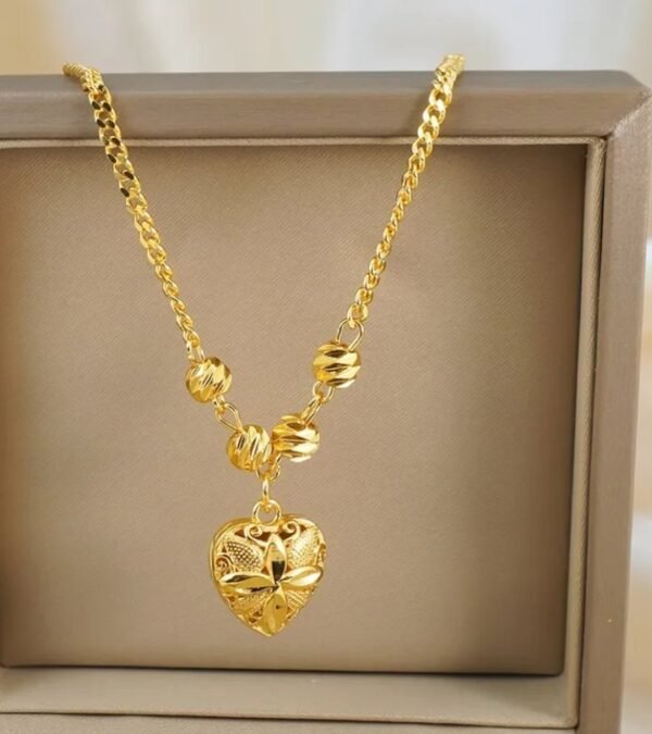 Collier pendentif plaqué OR 24 k